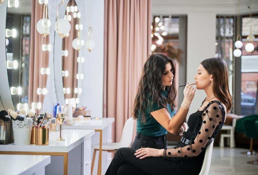 What Is A Makeup Artist Called ?