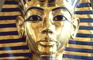 Why Did Egyptians Wear Makeup ? Why Did Egyptians Wear Makeup ?