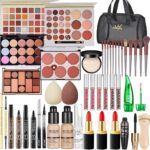How To Do Makeup And Look Natural ?