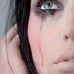 How To Stop Mascara Smudging ?