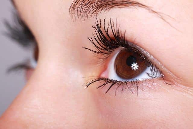 Is Rare Beauty Mascara Waterproof ?
