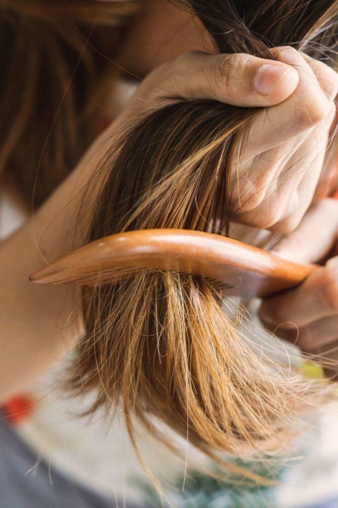 How To Reduce Hair Breakage Naturally ?