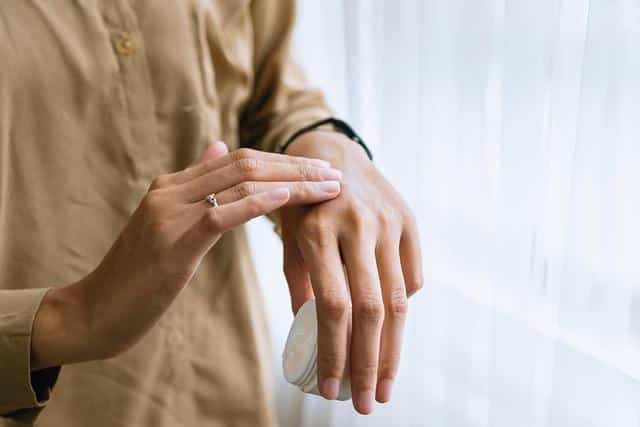 How To Care For Your Skin ?  How To Care For Your Skin ?