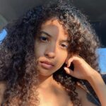 How To Prevent Frizzy Curly Hair ?