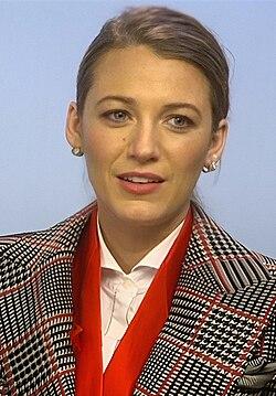Does Blake Lively Have Curly Hair ?