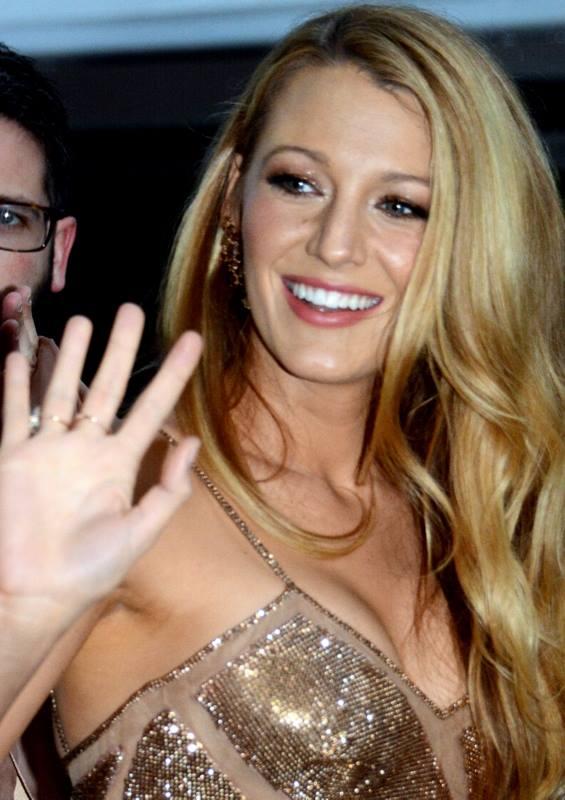 Does Blake Lively Have Curly Hair ? Does Blake Lively Have Curly Hair ? Does Blake Lively Have Curly Hair ? Does Blake Lively Have Curly Hair ?