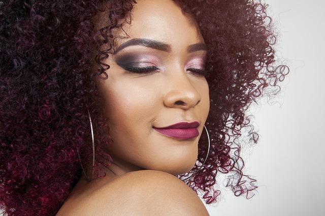 How To Cut Curly Hair By Yourself ? How To Cut Curly Hair By Yourself ?