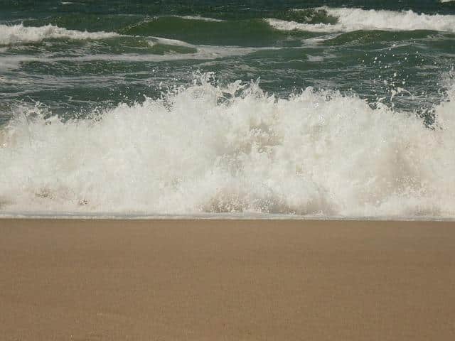 Does Sea Salt Spray Cause Hair Loss ?  Does Sea Salt Spray Cause Hair Loss ?