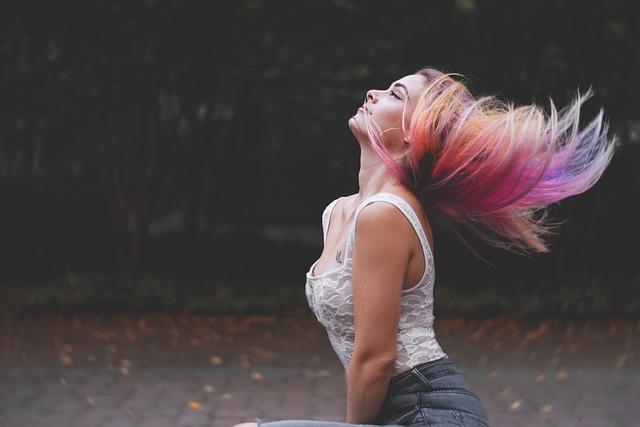 Is Hair Color Safe While Breastfeeding ?