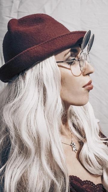 How To Keep Wavy Hair Straight ?